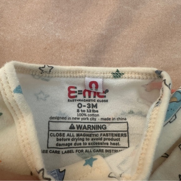Assorted magnetic cotton onsies size 0-3 months - Picture 8 of 10